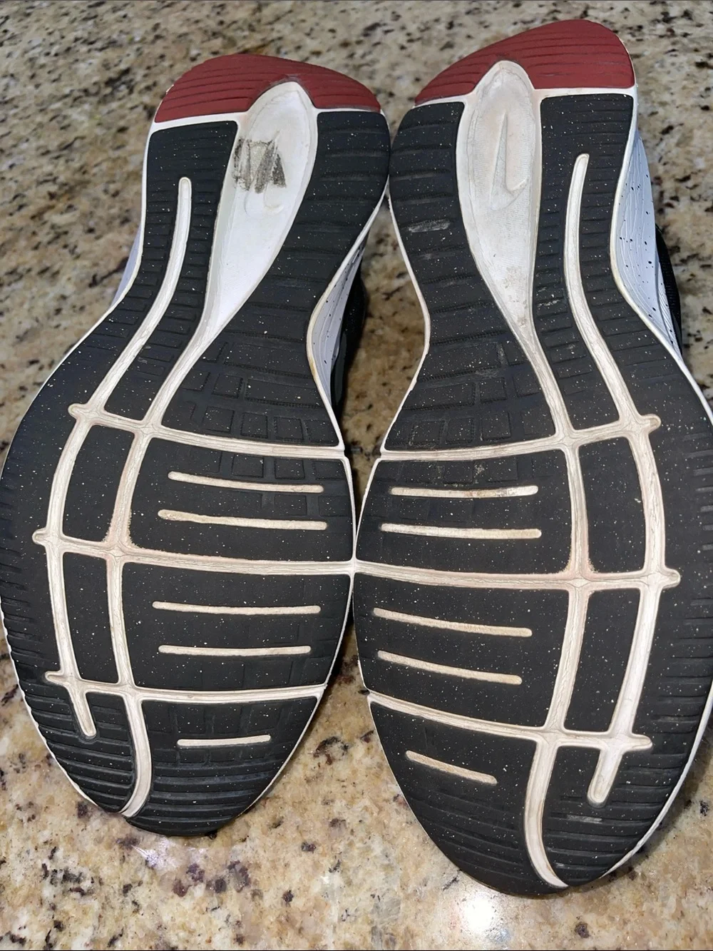 Nike Quest 3 Running